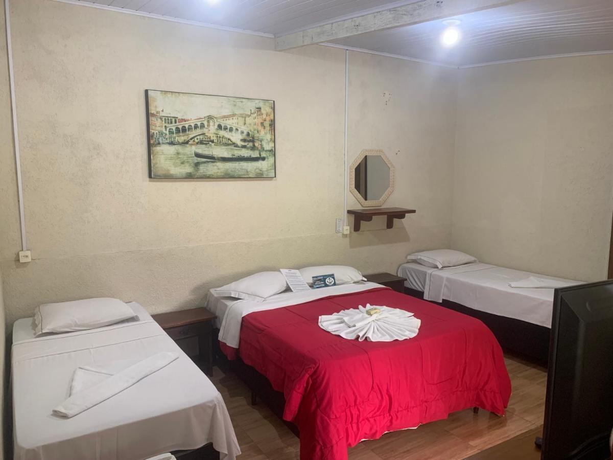 Hotel Beira Mar Ubatuba Zimmer foto